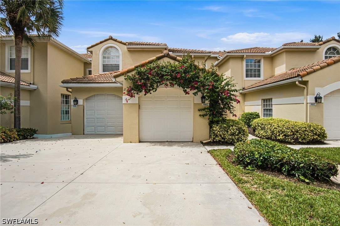 2 Bed Condominium for Sale in Silver Oaks, FL, $4,500 — photo 2