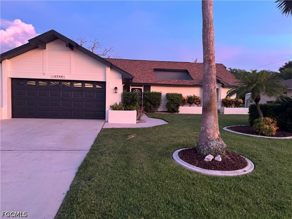 3 Bed SingleFamilyResidence for Sale in Cape Coral, FL — photo 2