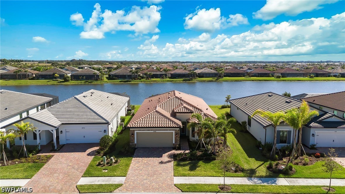 3 Bed Waterfront Home for Sale in Del Webb, FL, $724,900 — photo 2