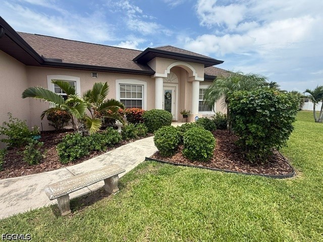 3 Bed SingleFamilyResidence for Sale in Cape Coral, FL — photo 2