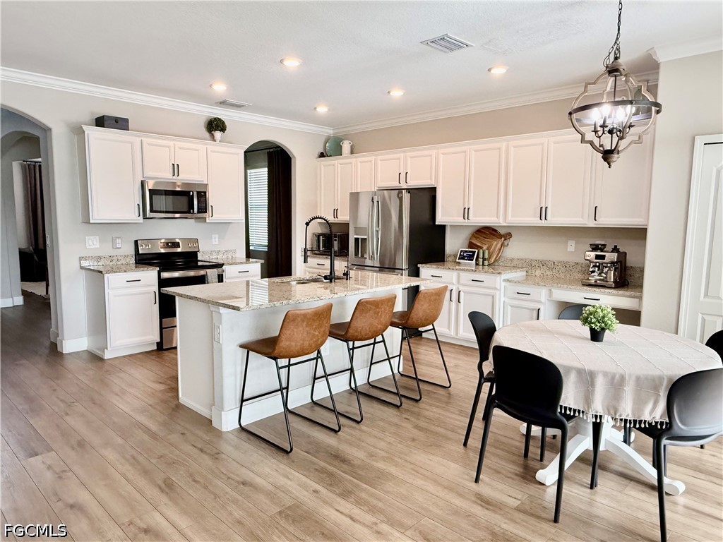 5 Bed Pool Home for Sale in Portico, FL, $677,000 — photo 2