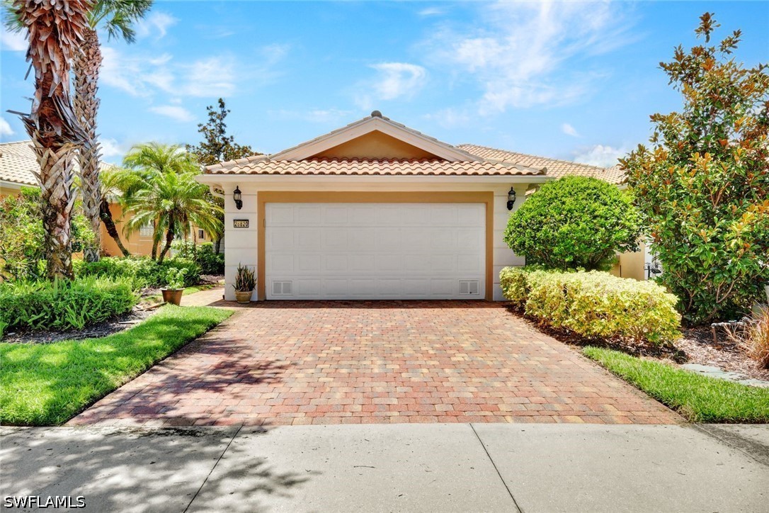 2 Bed Pool Home for Sale in Bonita Springs, FL, $479,000 — photo 2