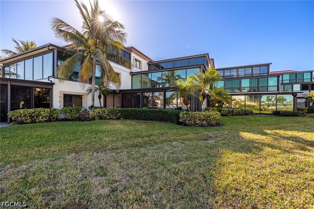3 Bed Waterfront Home for Sale in Punta Gorda, photo 2
