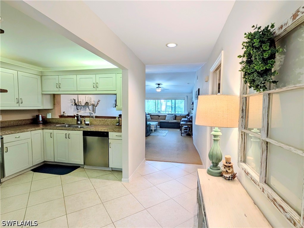 2 Bed Condominium for Sale in Naples, FL, $310,000 — photo 2