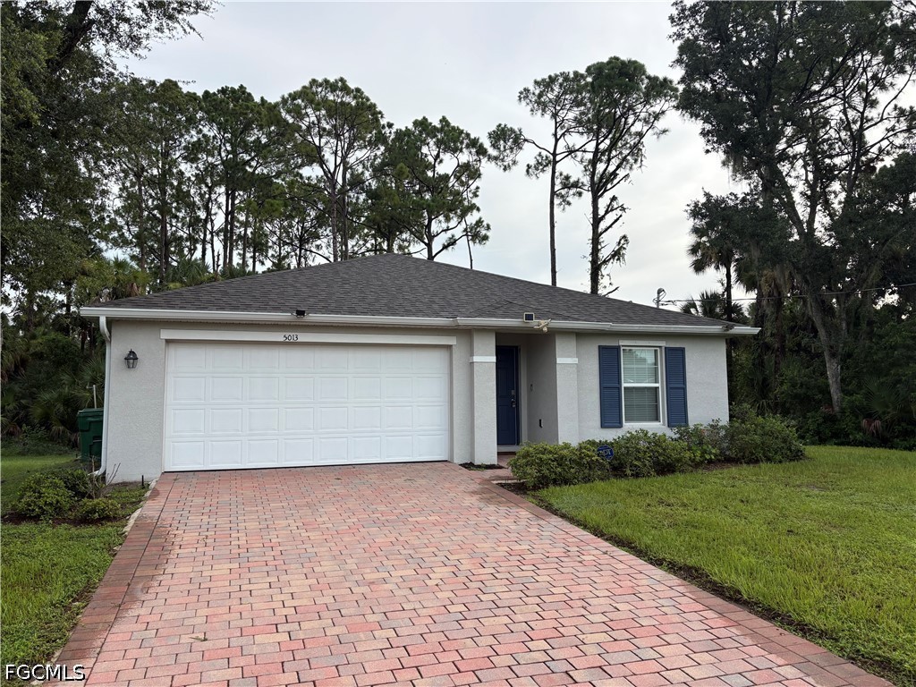 3 Bed SingleFamilyResidence for Sale in Labelle, FL, $2,000 — photo 2