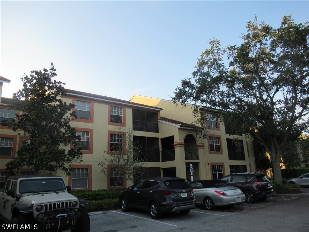 2 Bed Condominium for Sale in Fairway Preserve, FL, $1,750 — photo 2