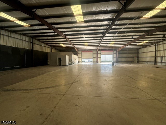 Warehouse for Sale in Fort Myers, FL, $2,100,000 — photo 2
