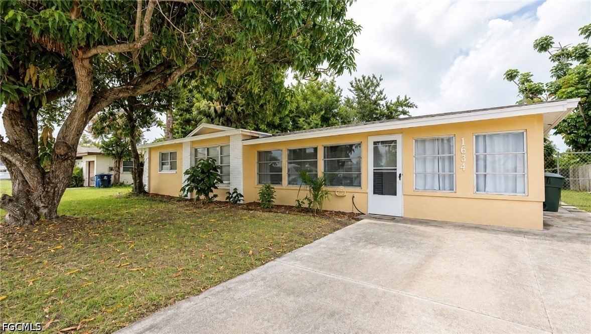 3 Bed Pool Home for Sale in Bowling Green, FL, $280,000 — photo 2