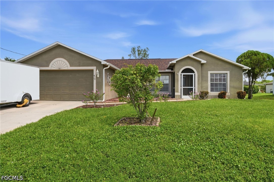 3 Bed SingleFamilyResidence for Sale in Lehigh Acres, photo 2