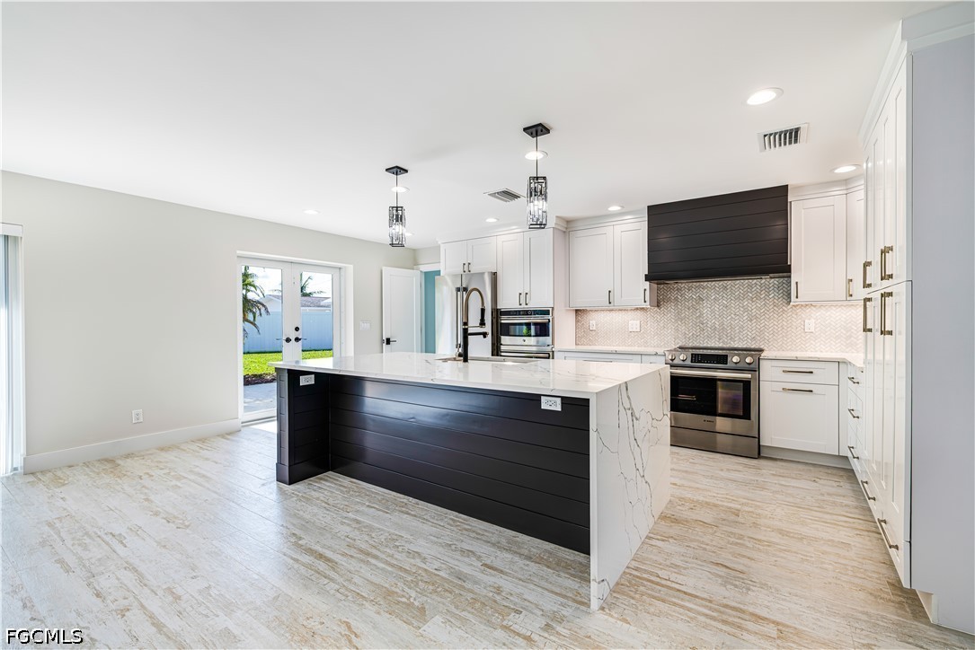 3 Bed SingleFamilyResidence for Sale in Savona, FL, $399,000 — photo 2