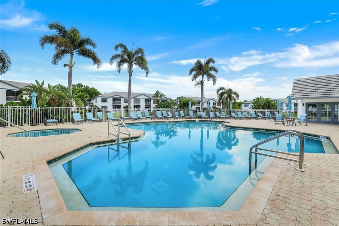 3 Bed Condominium for Sale in Naples, FL, $11,000 — photo 2