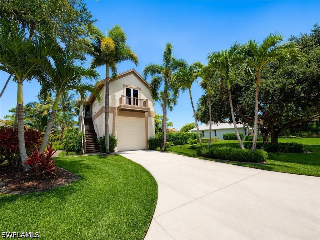 1 Bed Waterfront Home for Sale in Naples, FL, $1,600 — photo 2