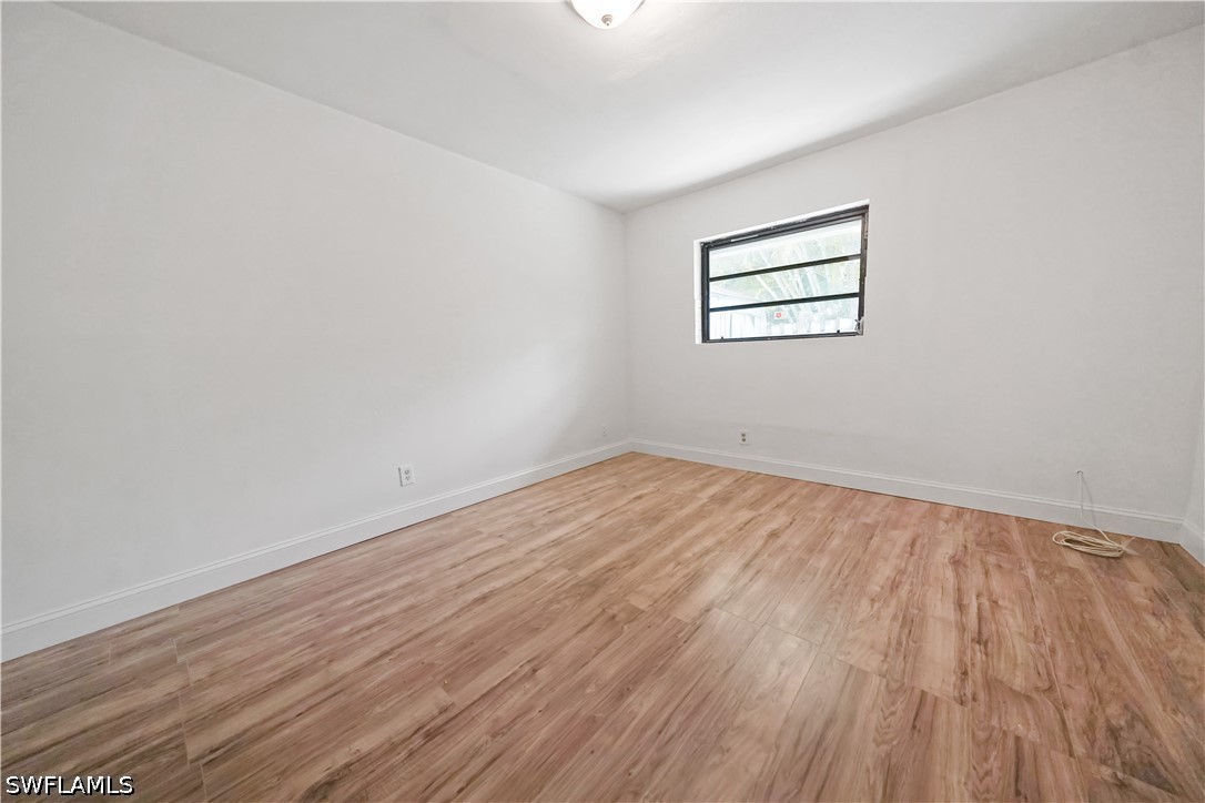 2 Bed SingleFamilyResidence for Sale in Not Applicable, FL — photo 2