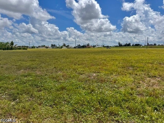 Residential for Sale in Cape Coral, photo 2