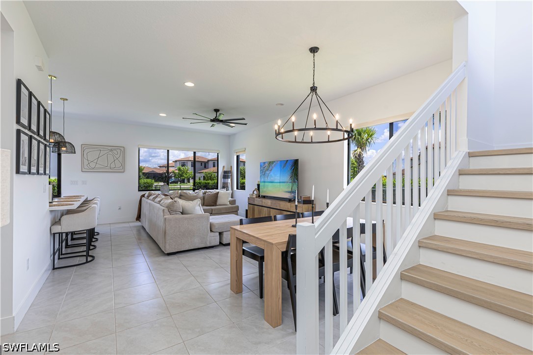 3 Bed SingleFamilyResidence for Sale in Silverwood, FL — photo 2