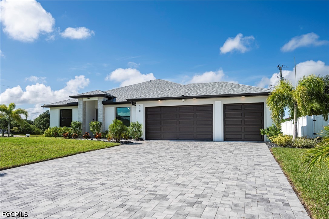 4 Bed Pool Home for Sale in Cape Coral, photo 2