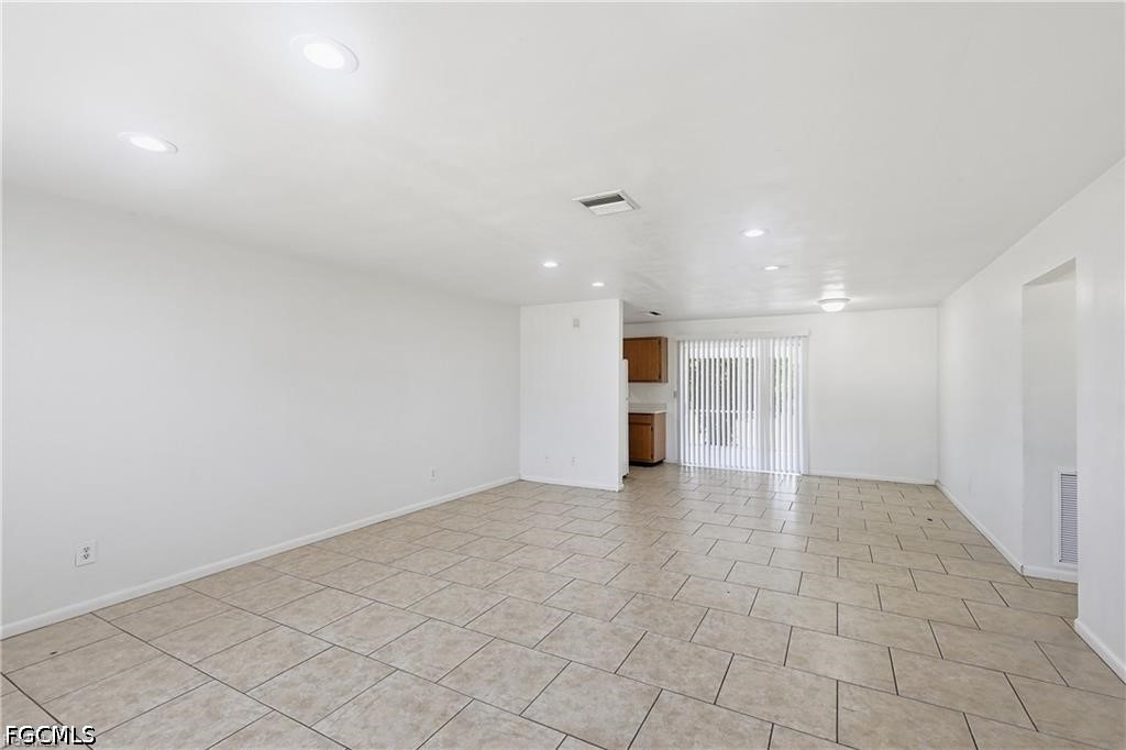 2 Bed Duplex for Sale in Cape Coral, FL, $1,195 — photo 2