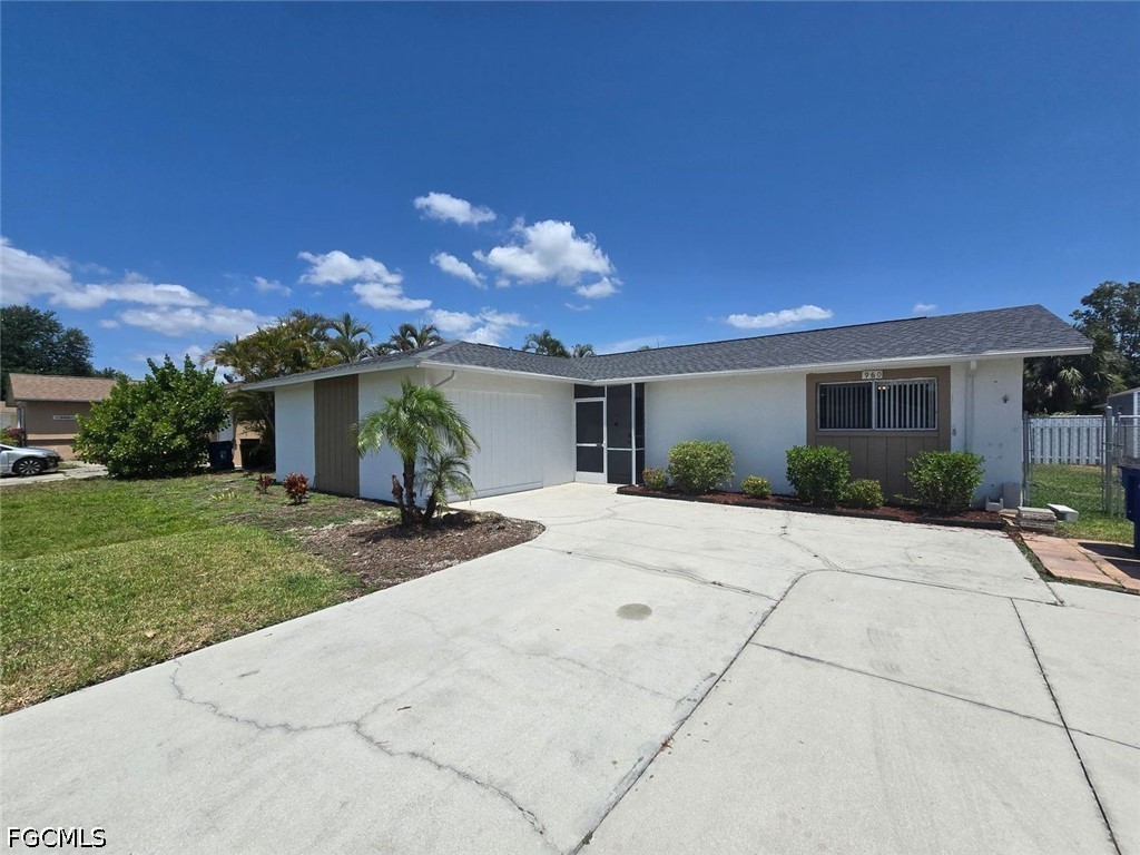 3 Bed SingleFamilyResidence for Sale in North Fort Myers, FL — photo 2