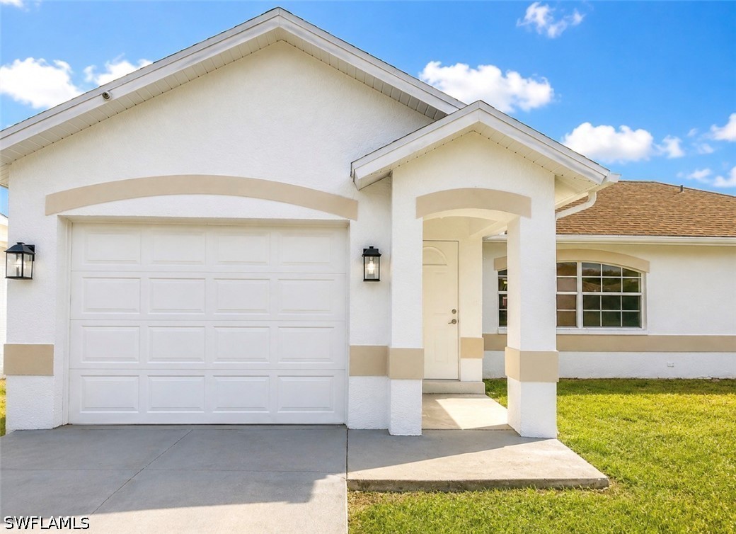 2 Bed SingleFamilyResidence for Sale in Naples, FL, $2,400 — photo 2