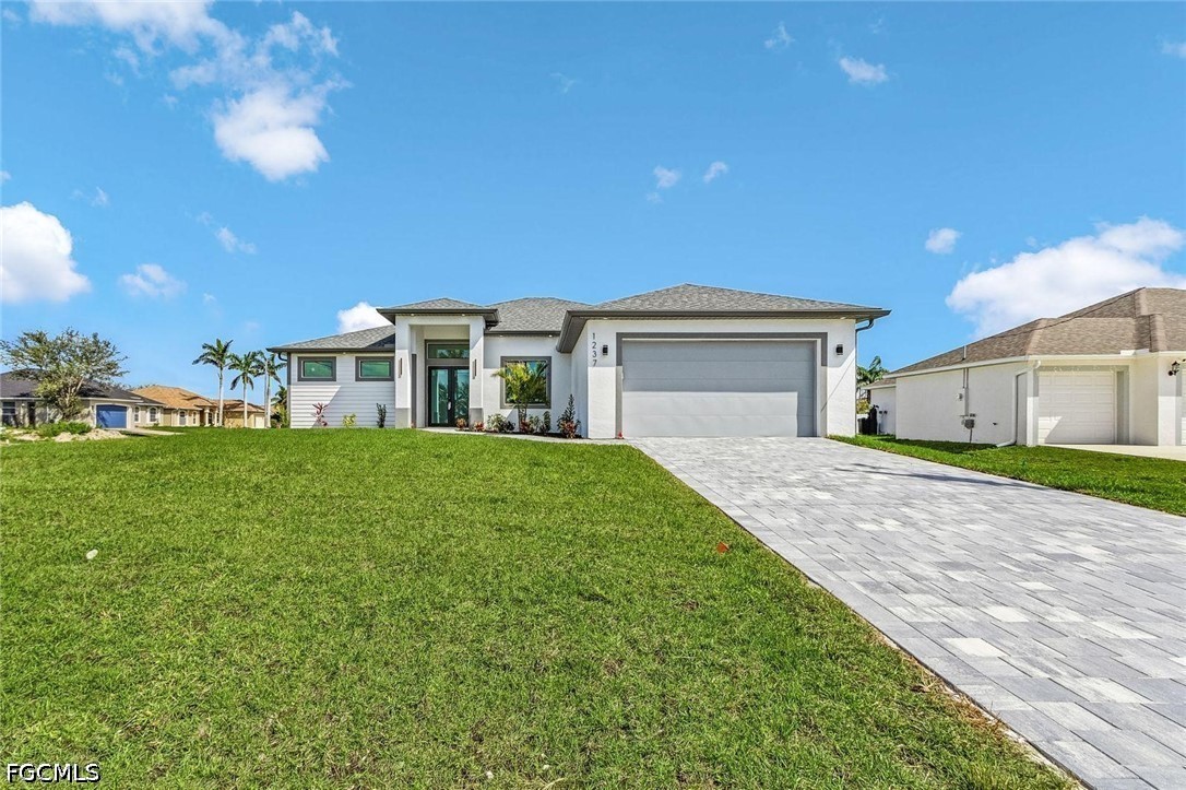 4 Bed Pool Home for Sale in Pelican Bay Woods, photo 2