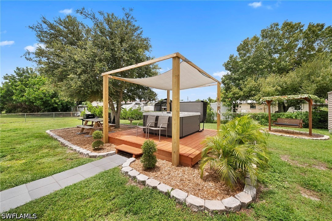 3 Bed SingleFamilyResidence for Sale in Lehigh Acres, FL — photo 2