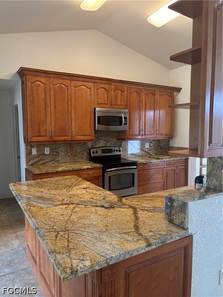 4 Bed SingleFamilyResidence for Sale in Lehigh Acres, photo 2