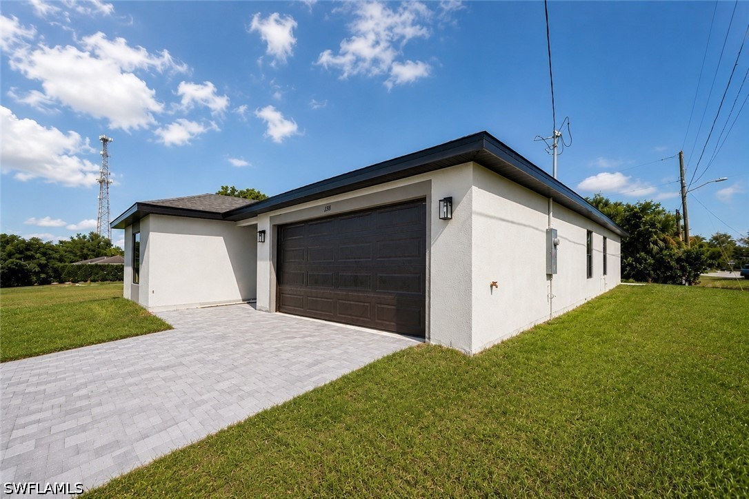 3 Bed SingleFamilyResidence for Sale in Lehigh Acres, photo 2