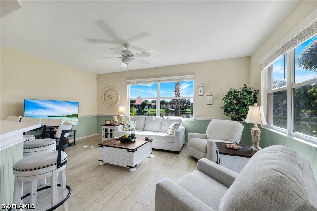 2 Bed Waterfront Home for Sale in Naples, photo 2