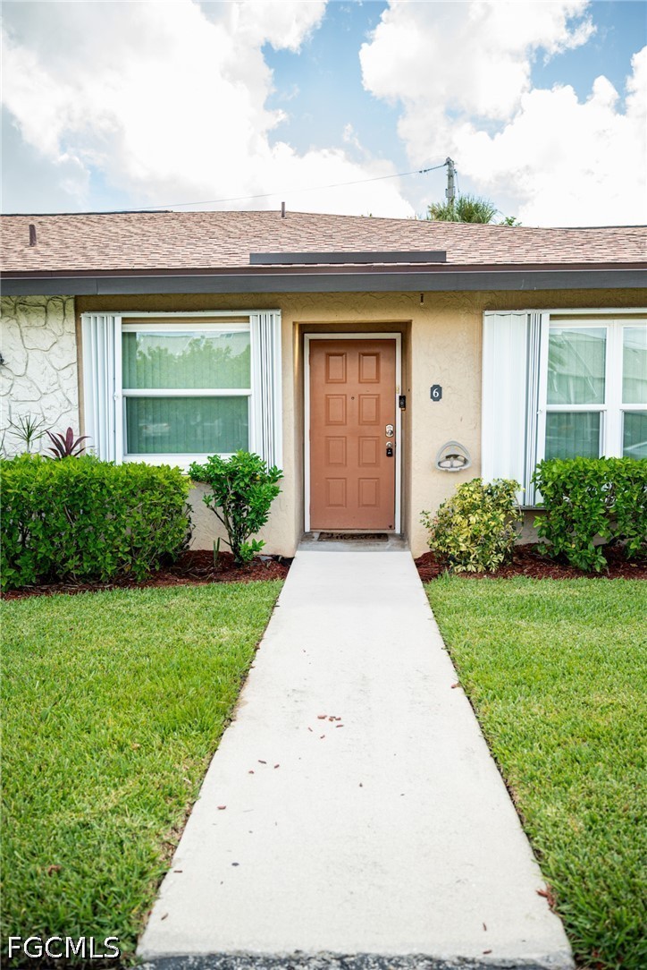 2 Bed Condominium for Sale in Cape Coral, photo 2