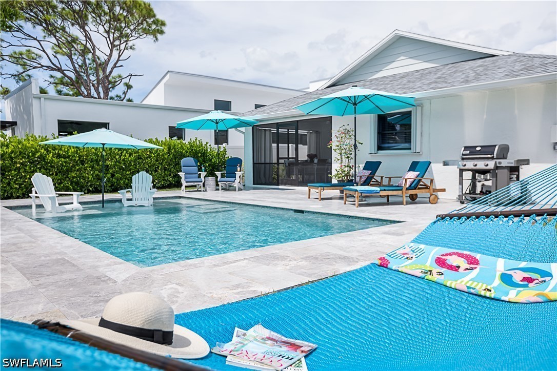 3 Bed Pool Home for Sale in Naples Park, photo 2