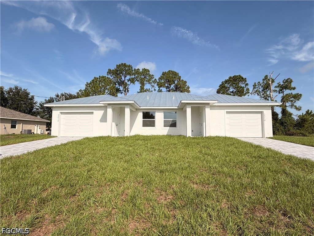 3 Bed Duplex for Sale in Lehigh Estates, photo 2