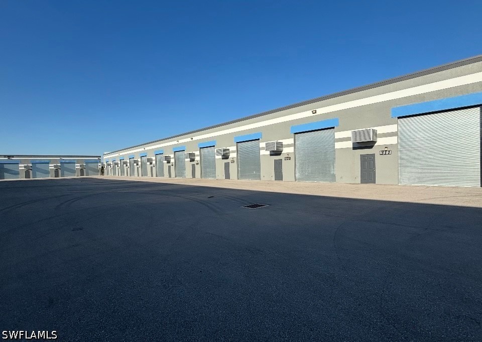 Industrial for Sale in Fort Myers, photo 2