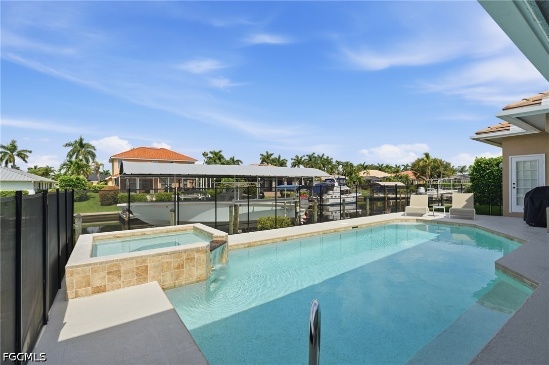 3 Bed Pool Home for Sale in Cape Coral, photo 2