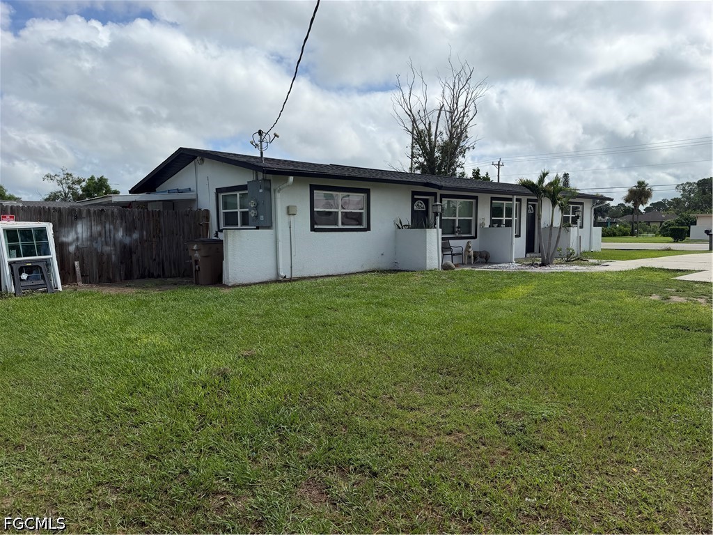 3 Bed Duplex for Sale in Lehigh Acres, photo 2