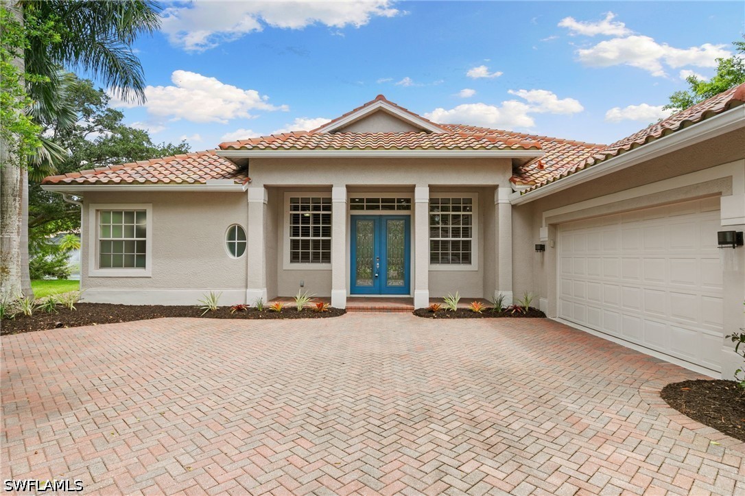 4 Bed Pool Home for Sale in Wilshire Lakes, photo 2