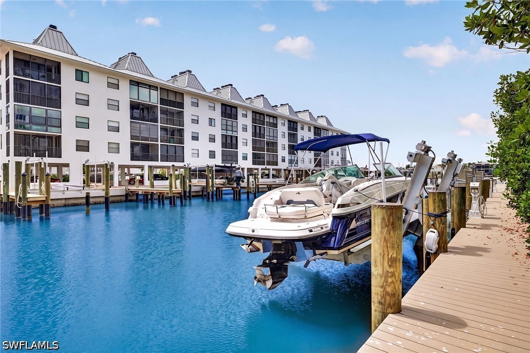 3 Bed Waterfront Home for Sale in Regatta, photo 2