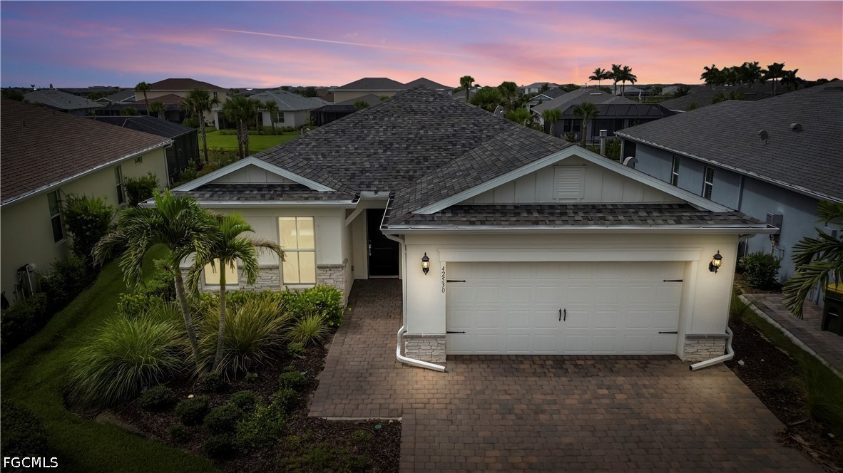 3 Bed Waterfront Home for Sale in Northridge, photo 2