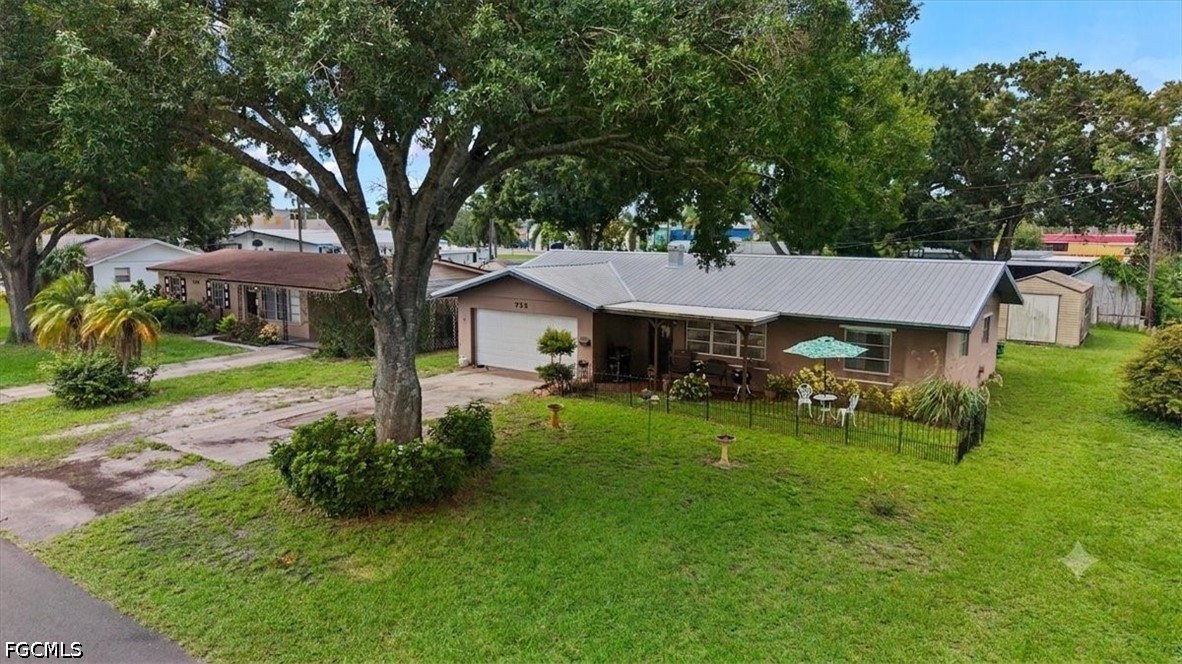 3 Bed SingleFamilyResidence for Sale in Clewiston, photo 2