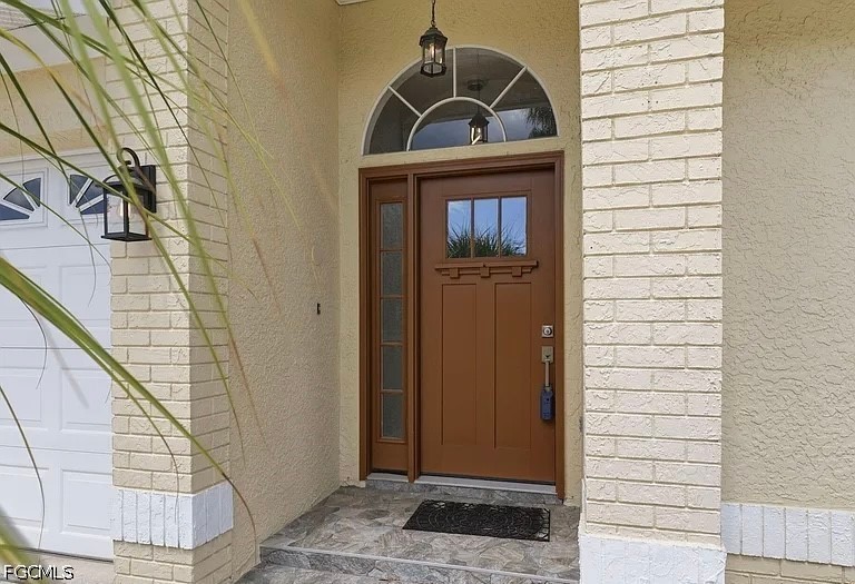 3 Bed Pool Home for Sale in Aleta Acres, photo 2