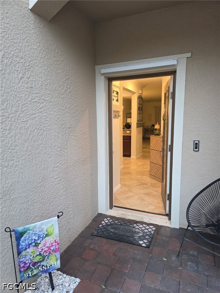 3 Bed Townhouse for Sale in Naples, photo 2