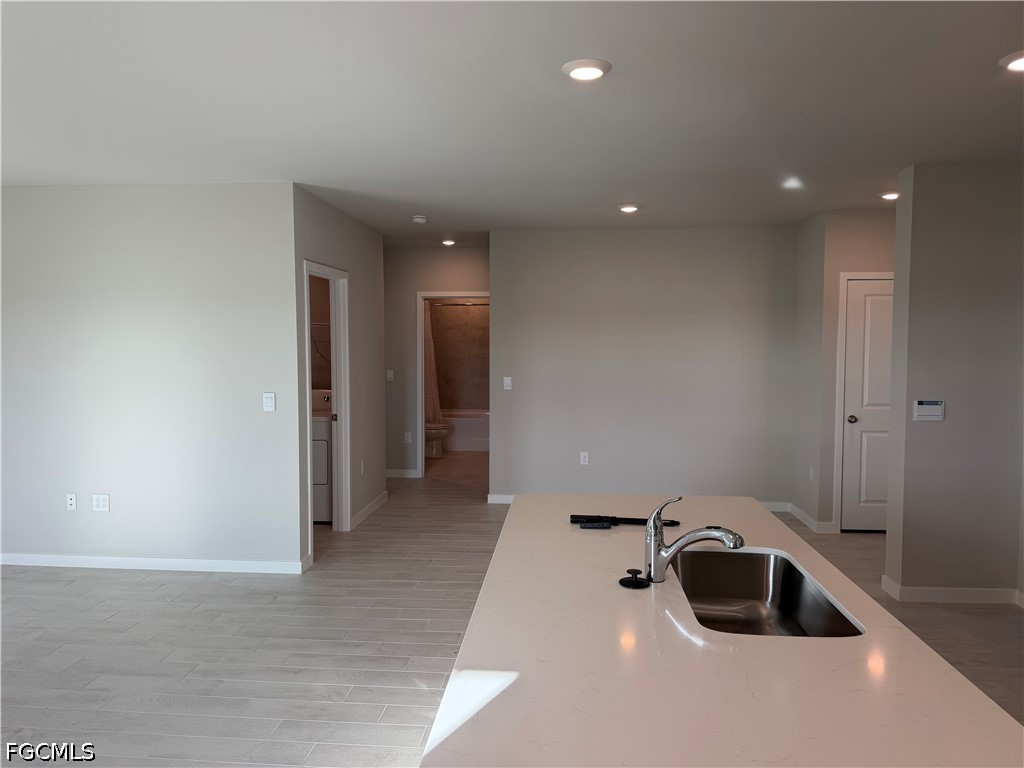 5 Bed Waterfront Home for Sale in Fort Myers, photo 2