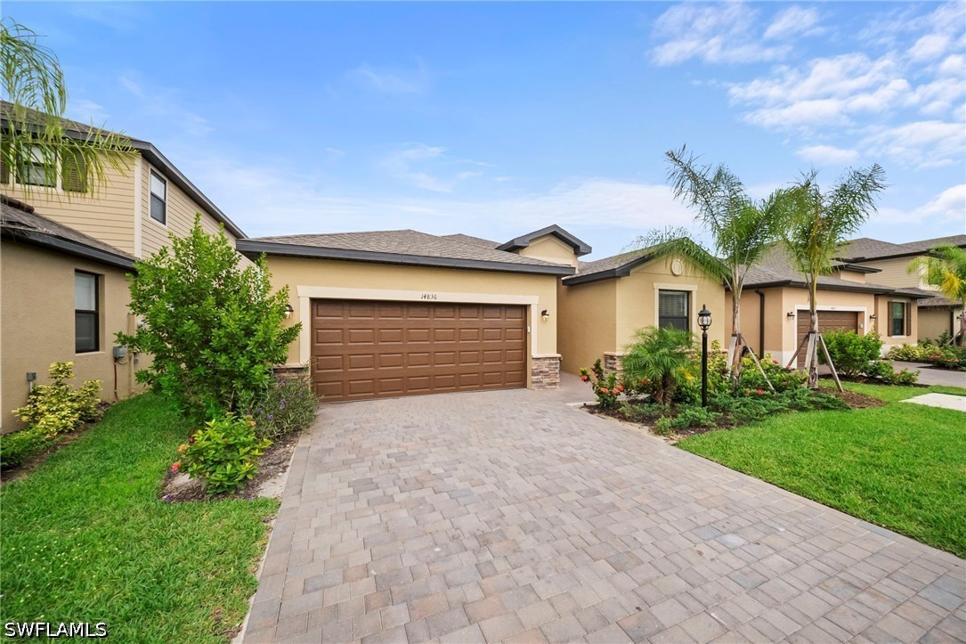 4 Bed SingleFamilyResidence for Sale in Portico, photo 2