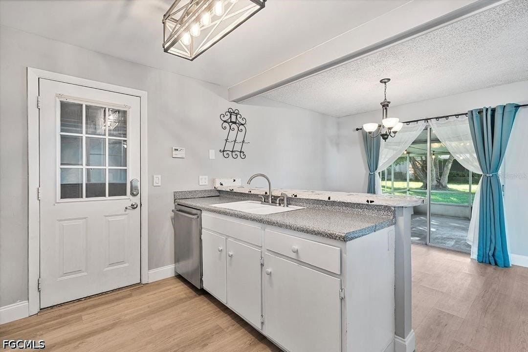 2 Bed SingleFamilyResidence for Sale in Orlando, photo 2