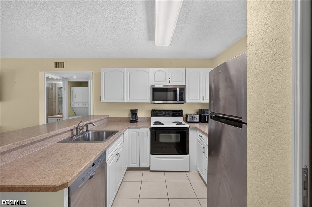 2 Bed Condominium for Sale in Deep Creek, photo 2