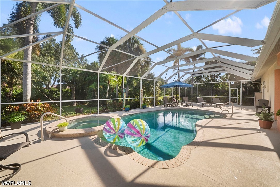 3 Bed Pool Home for Sale in Spanish Wells, photo 2