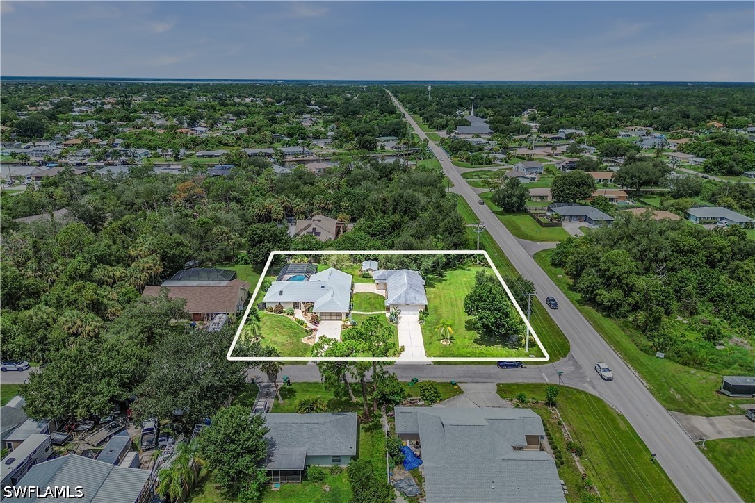 3 Bed Pool Home for Sale in Port Charlotte, photo 2