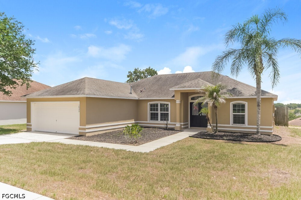 3 Bed SingleFamilyResidence for Sale in Clermont, photo 2
