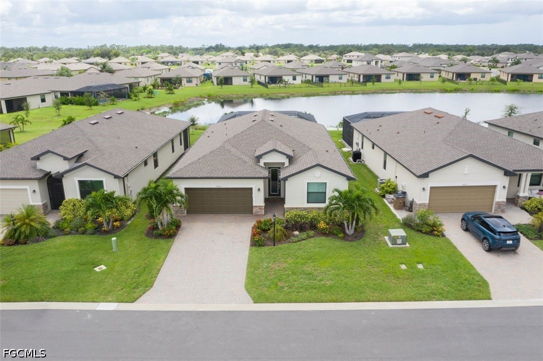 4 Bed Pool Home for Sale in Portico, photo 2