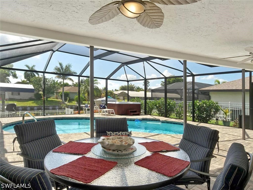 3 Bed Pool Home for Sale in Cape Coral, photo 2