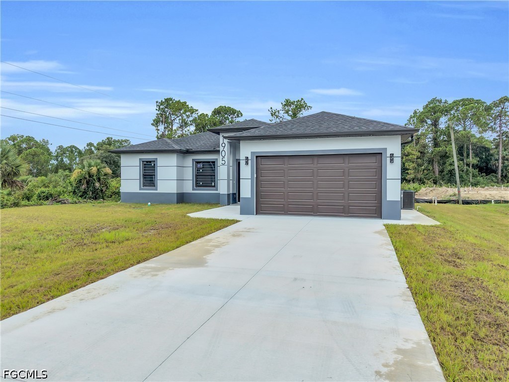 4 Bed SingleFamilyResidence for Sale in Lehigh Acres, photo 2